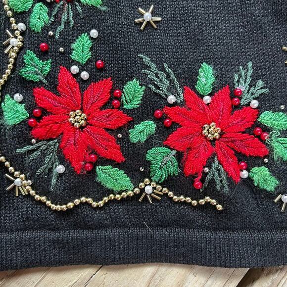 B.P. Design Women's Vintage Holiday Sweater Poinsettia Embroidered Size XL - Picture 4 of 10